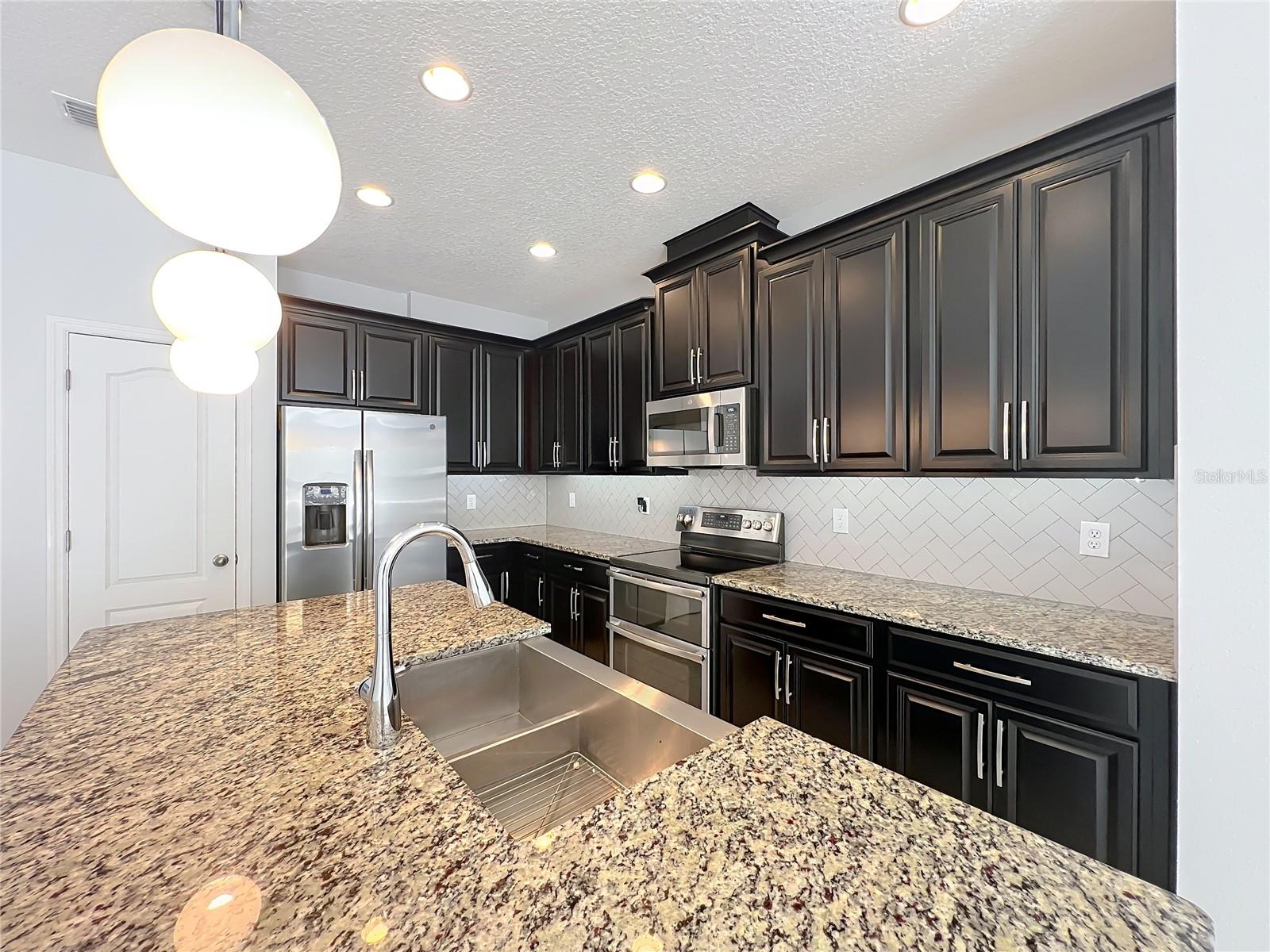 Image 12 of 54 For 2592 Econ Landing Boulevard