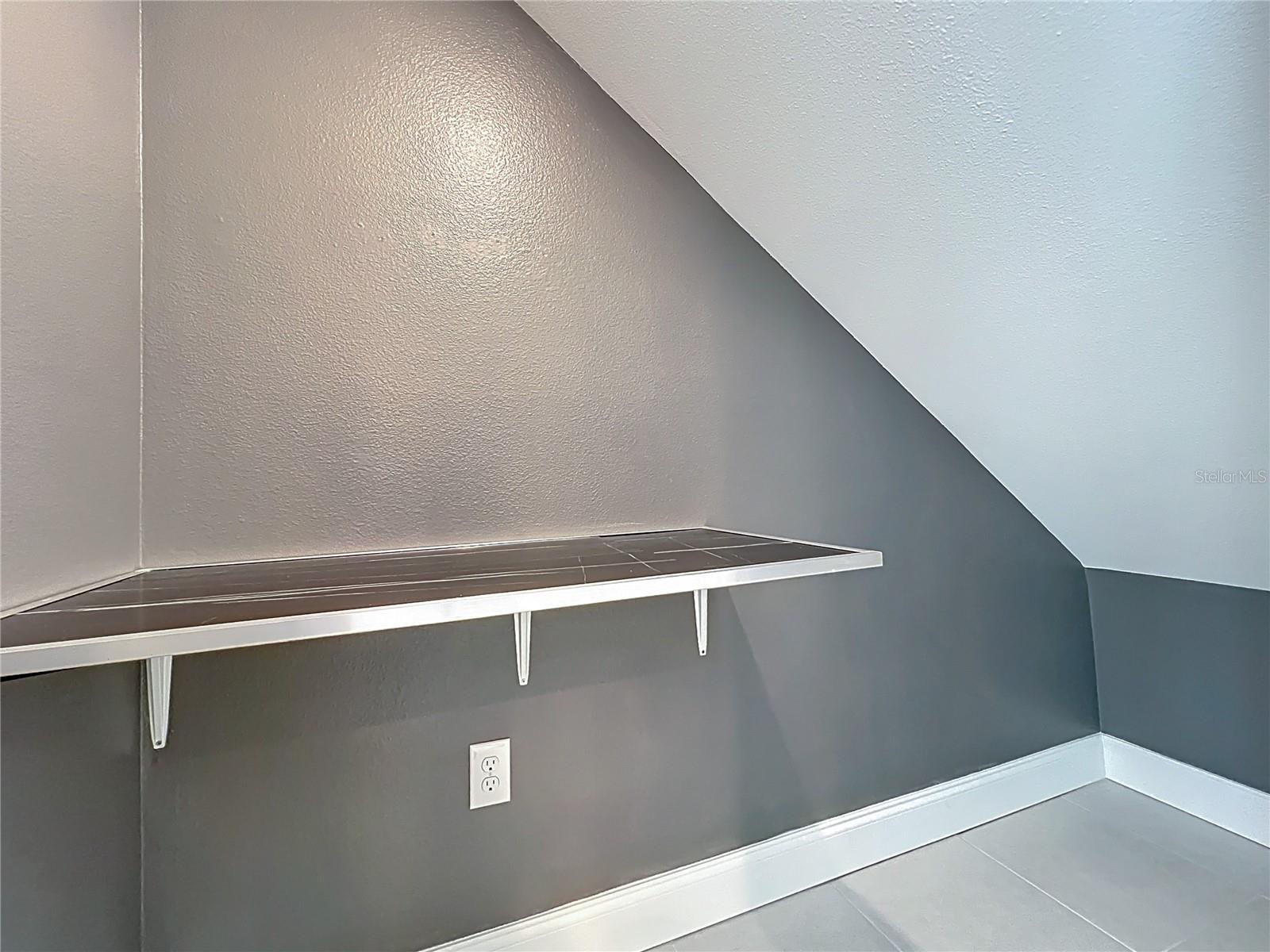 Image 21 of 54 For 2592 Econ Landing Boulevard