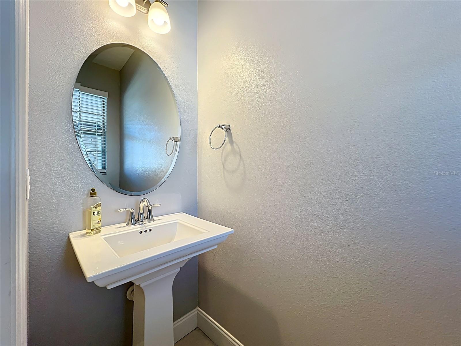 Image 22 of 54 For 2592 Econ Landing Boulevard