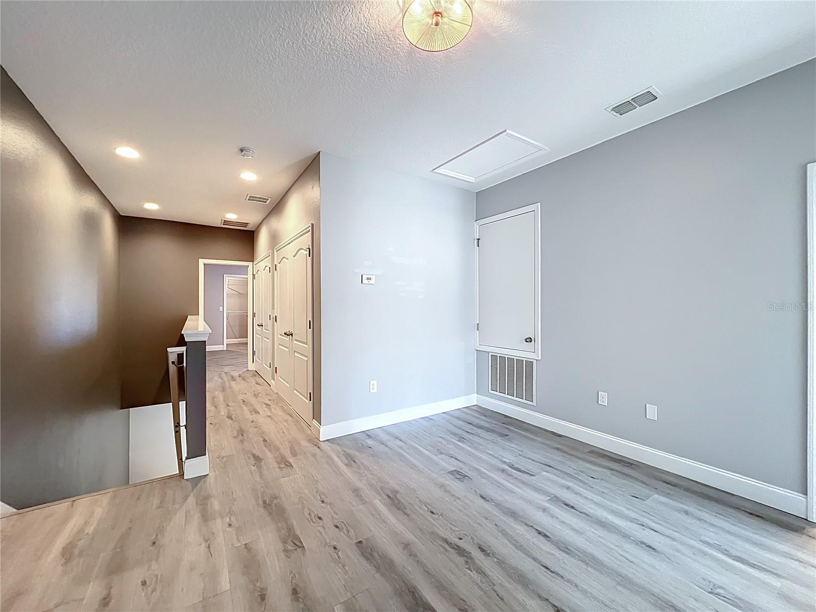 Image 26 of 54 For 2592 Econ Landing Boulevard