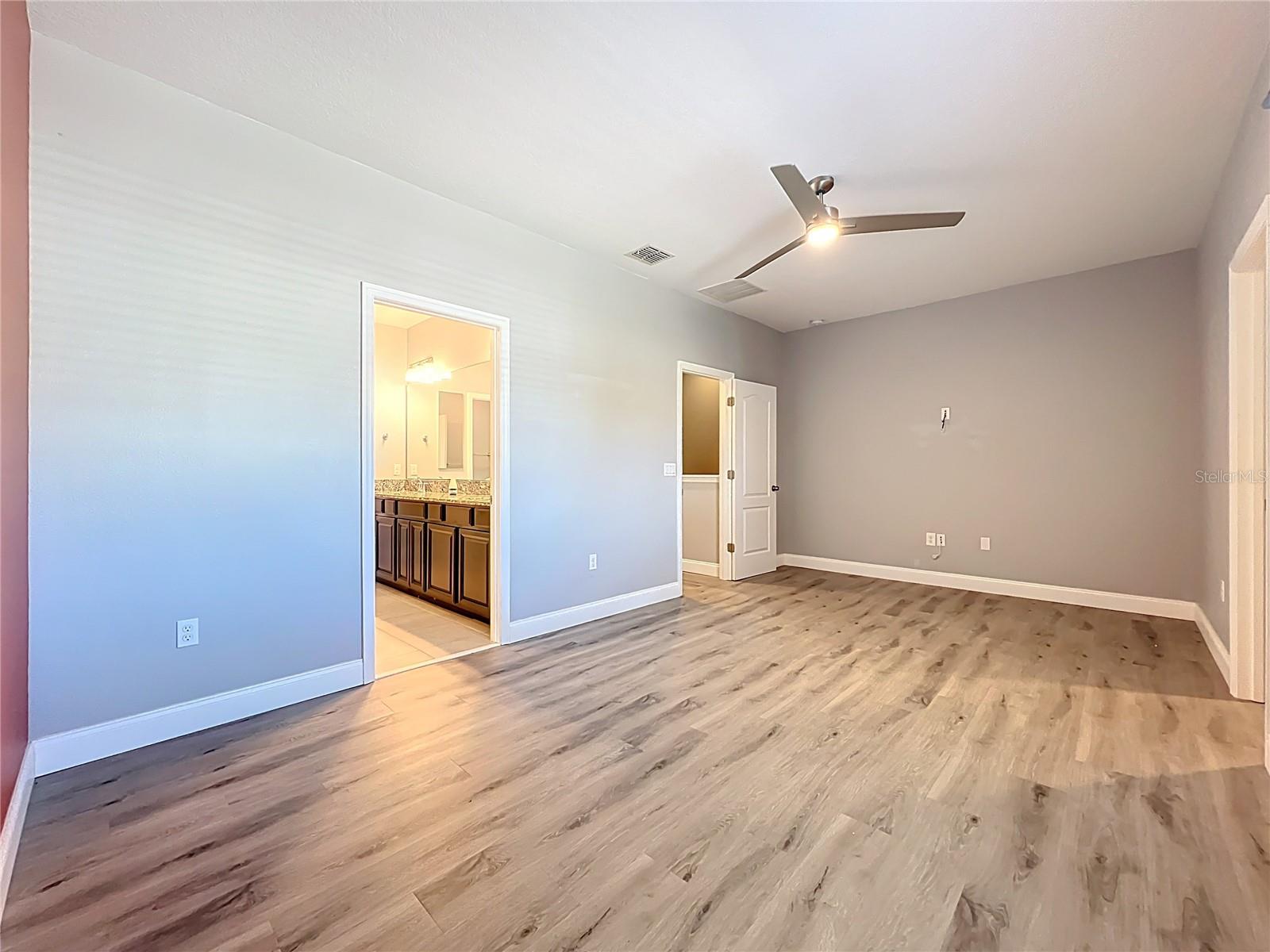 Image 37 of 54 For 2592 Econ Landing Boulevard