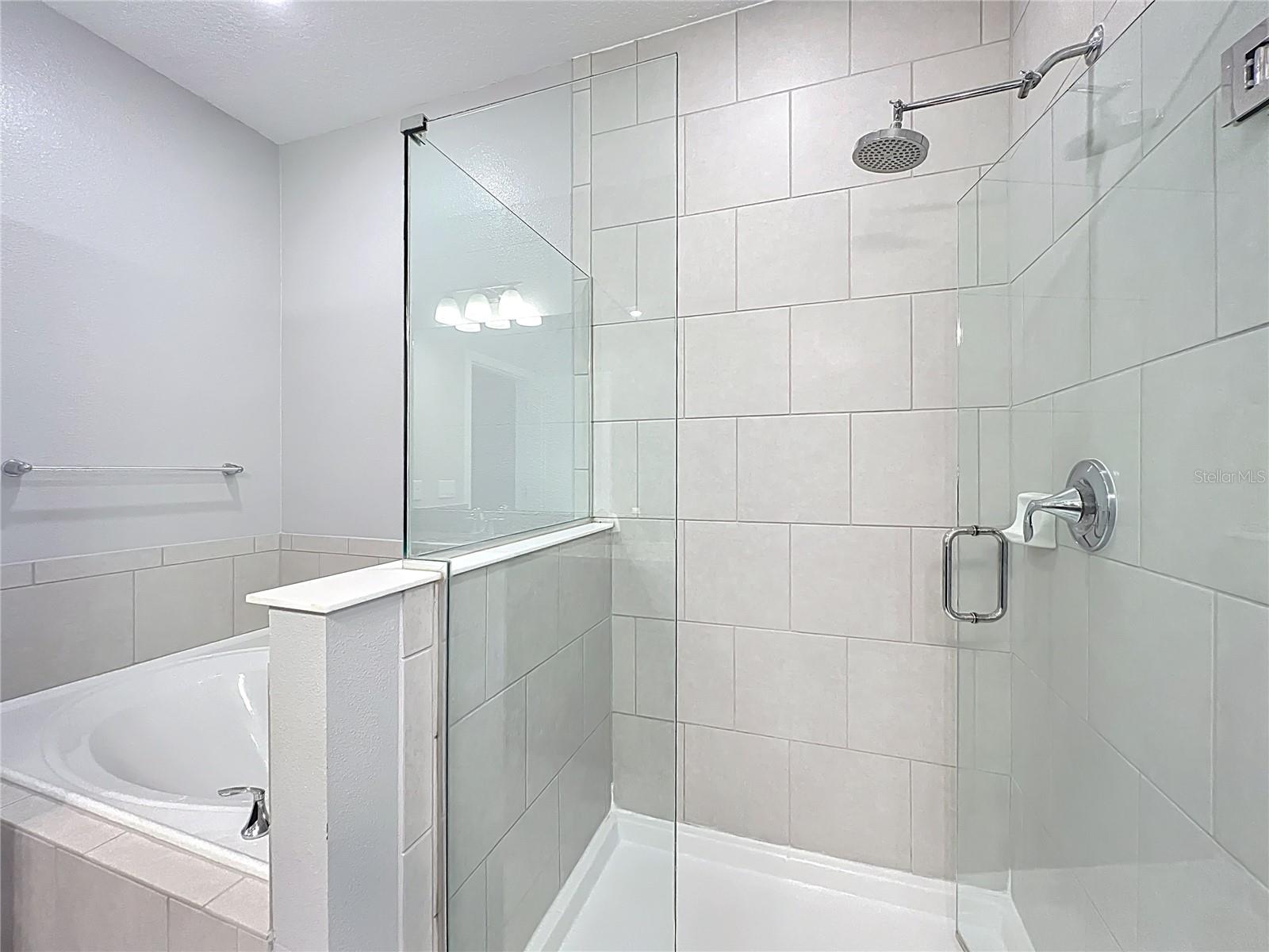 Image 39 of 54 For 2592 Econ Landing Boulevard