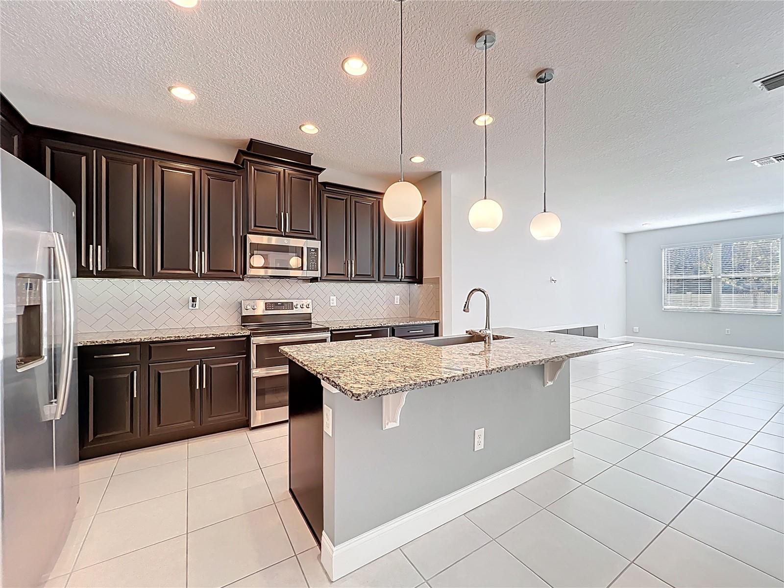 Image 8 of 54 For 2592 Econ Landing Boulevard