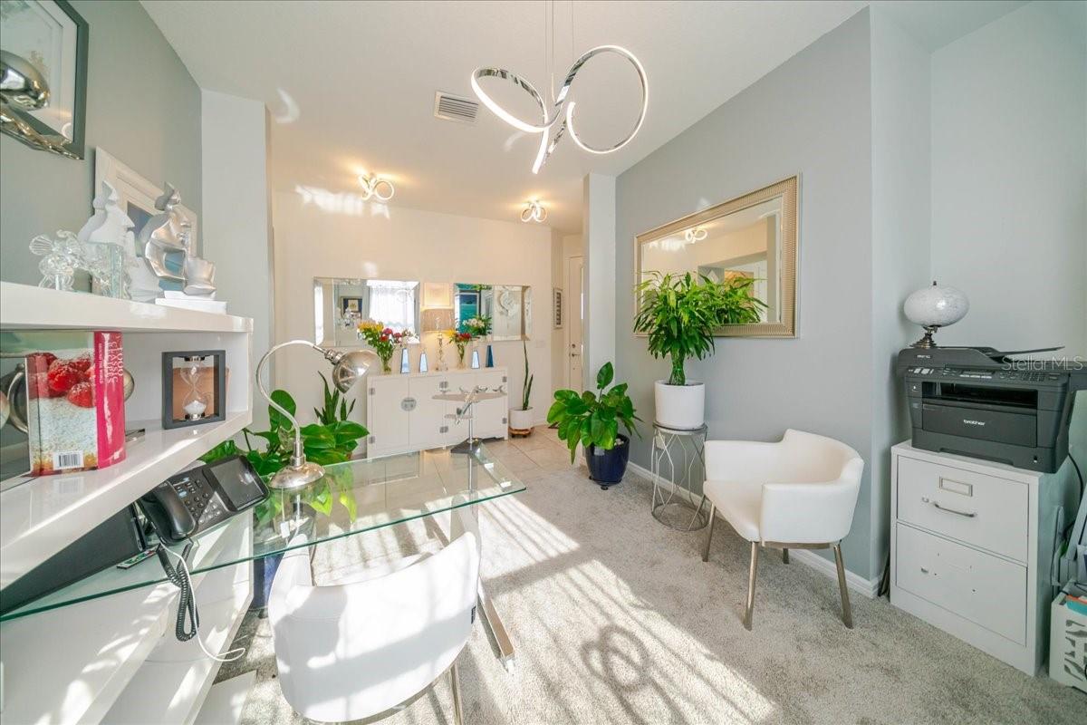 Listing photo id 11 for 1833 Spring Shower Circle