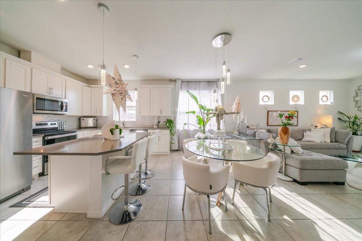 Listing photo id 17 for 1833 Spring Shower Circle