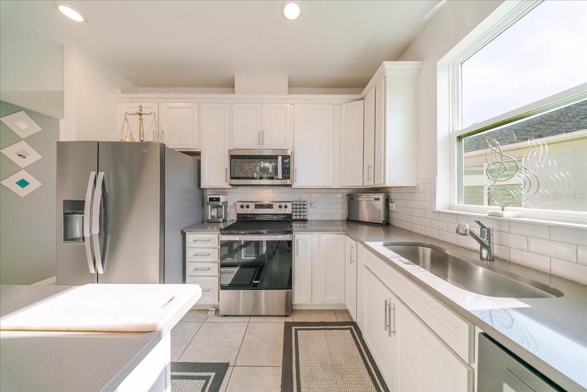 Listing photo id 27 for 1833 Spring Shower Circle