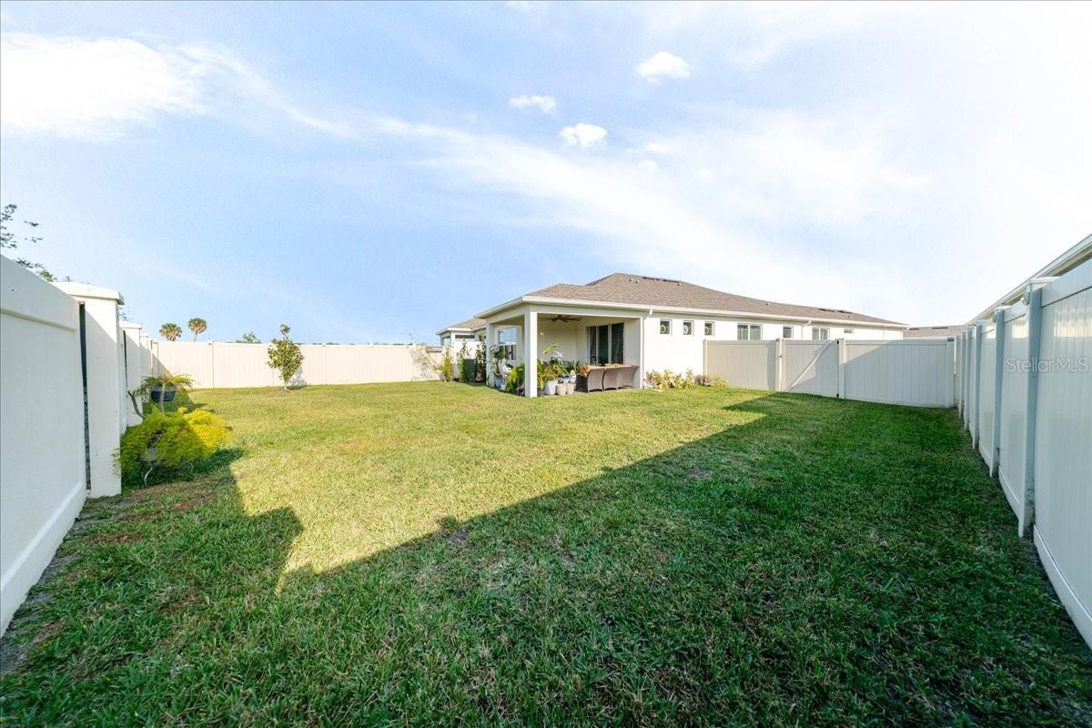 Listing photo id 32 for 1833 Spring Shower Circle