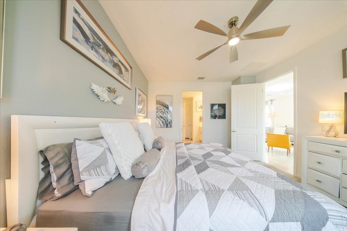 Listing photo id 38 for 1833 Spring Shower Circle