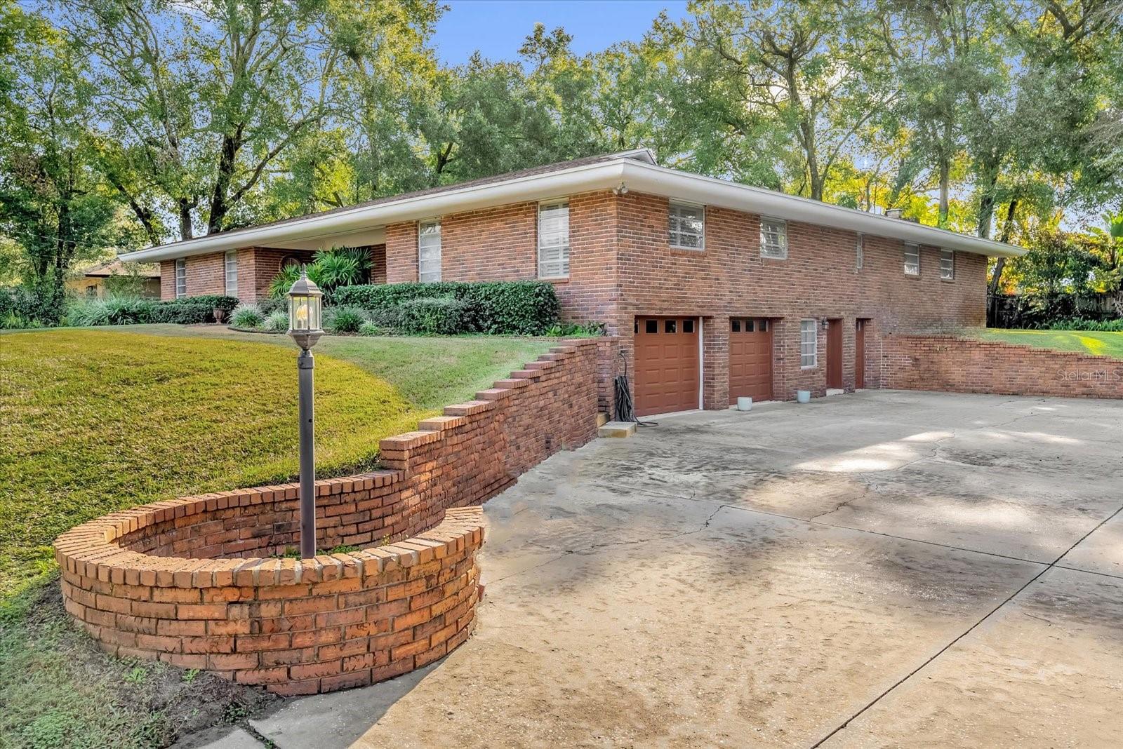 Image 3 of 28 For 1621 Boyer Street