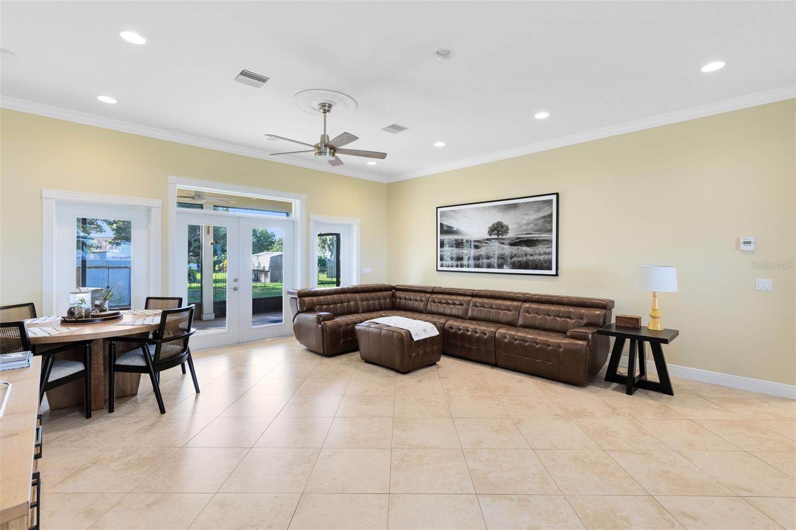 Image 10 of 42 For 1811 Lakeshore Boulevard