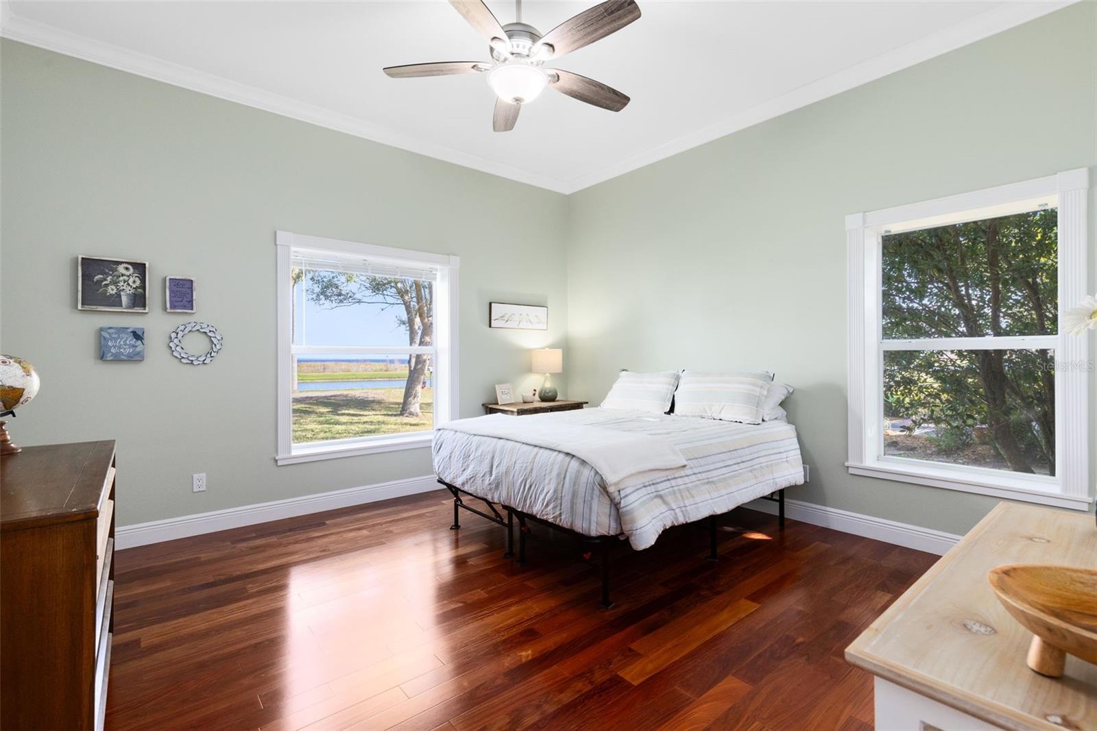 Image 21 of 42 For 1811 Lakeshore Boulevard