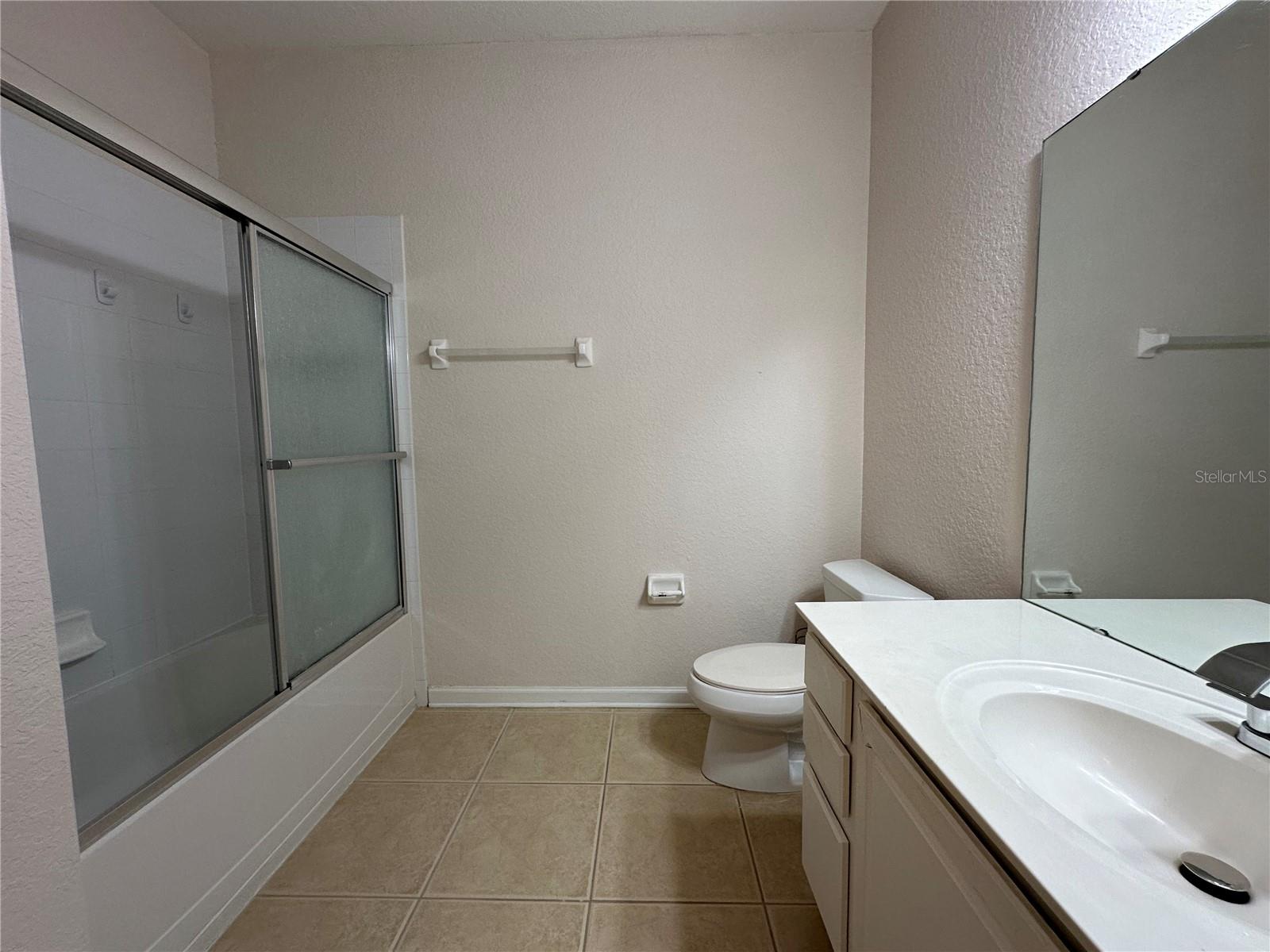 Image 14 of 69 For 5049 Shoreway Loop 10301