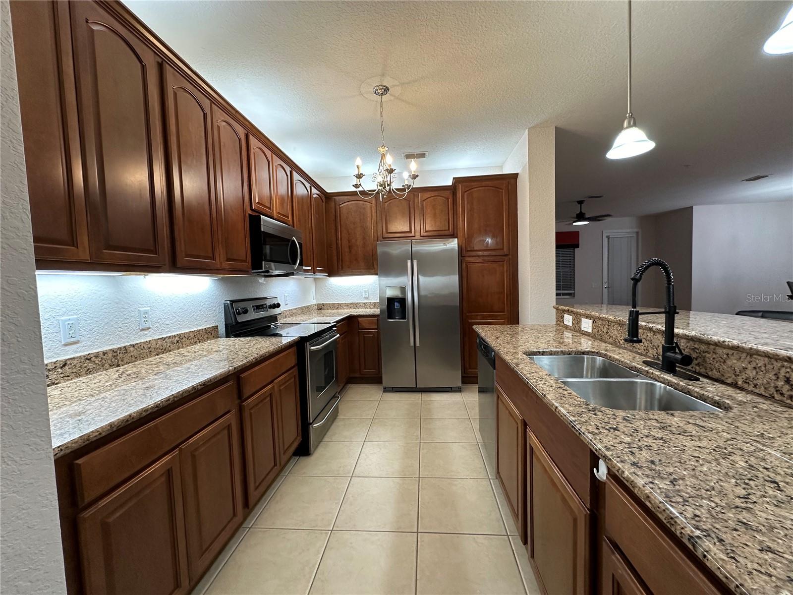 Image 26 of 69 For 5049 Shoreway Loop 10301