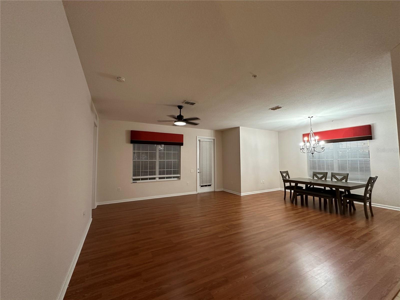 Image 6 of 69 For 5049 Shoreway Loop 10301