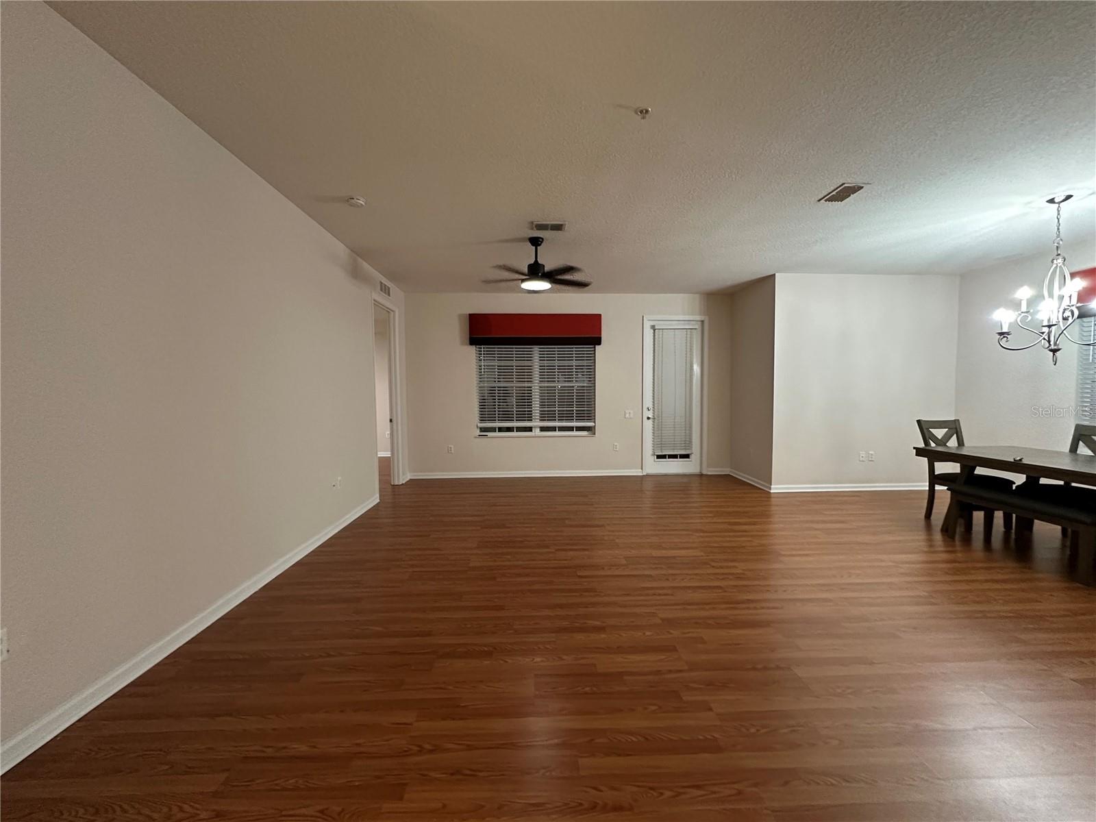 Image 7 of 69 For 5049 Shoreway Loop 10301