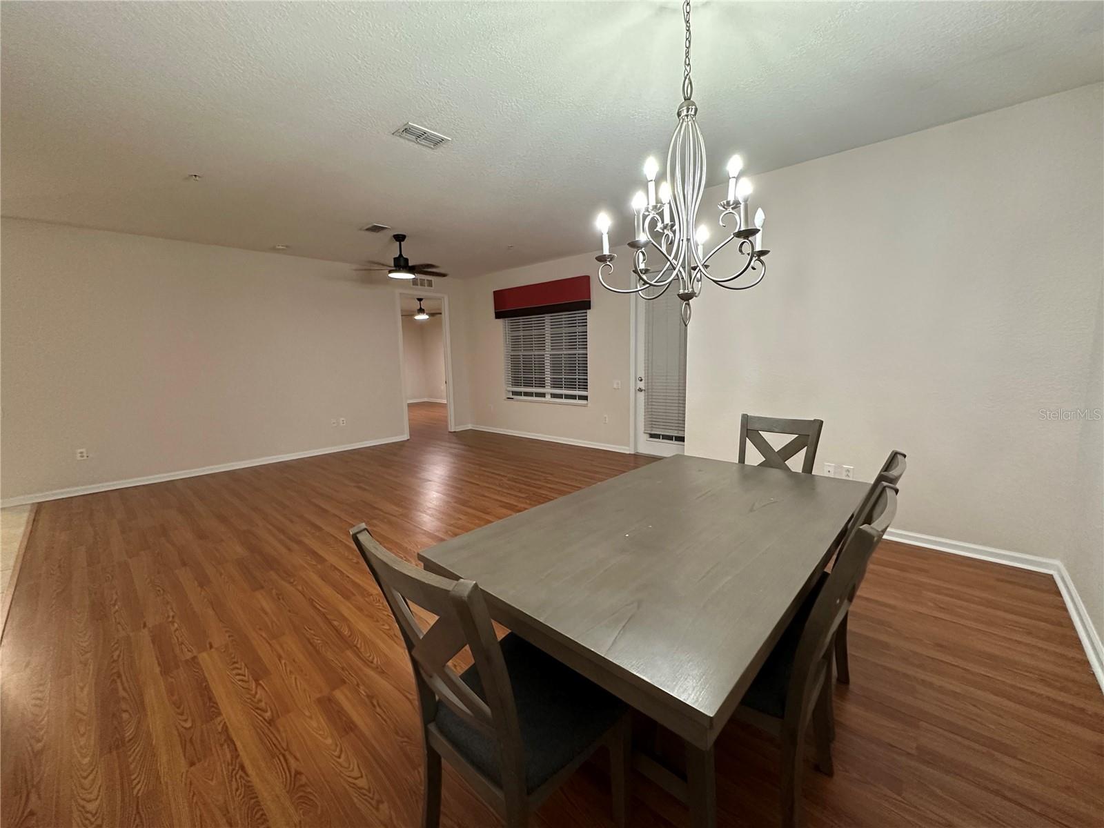 Image 8 of 69 For 5049 Shoreway Loop 10301