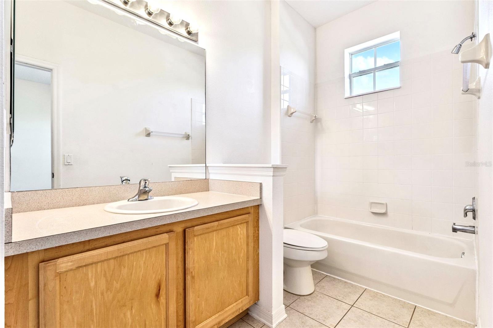 Image 13 of 23 For 10412 Kiplinger Lane 236