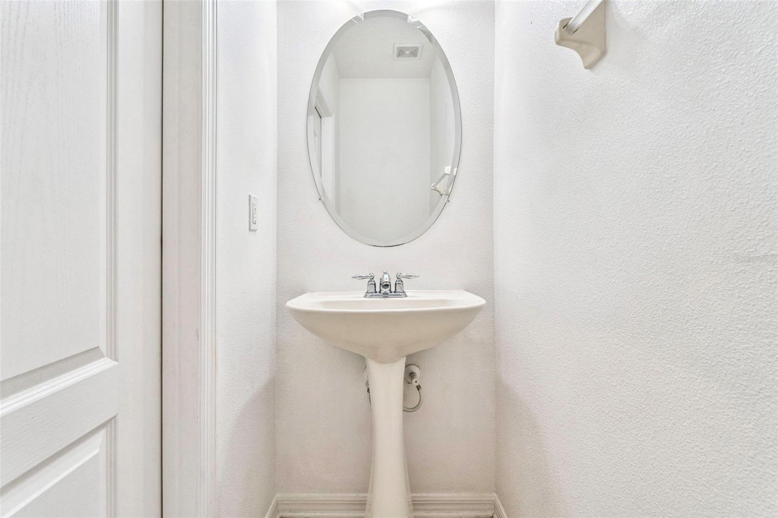 Image 7 of 23 For 10412 Kiplinger Lane 236