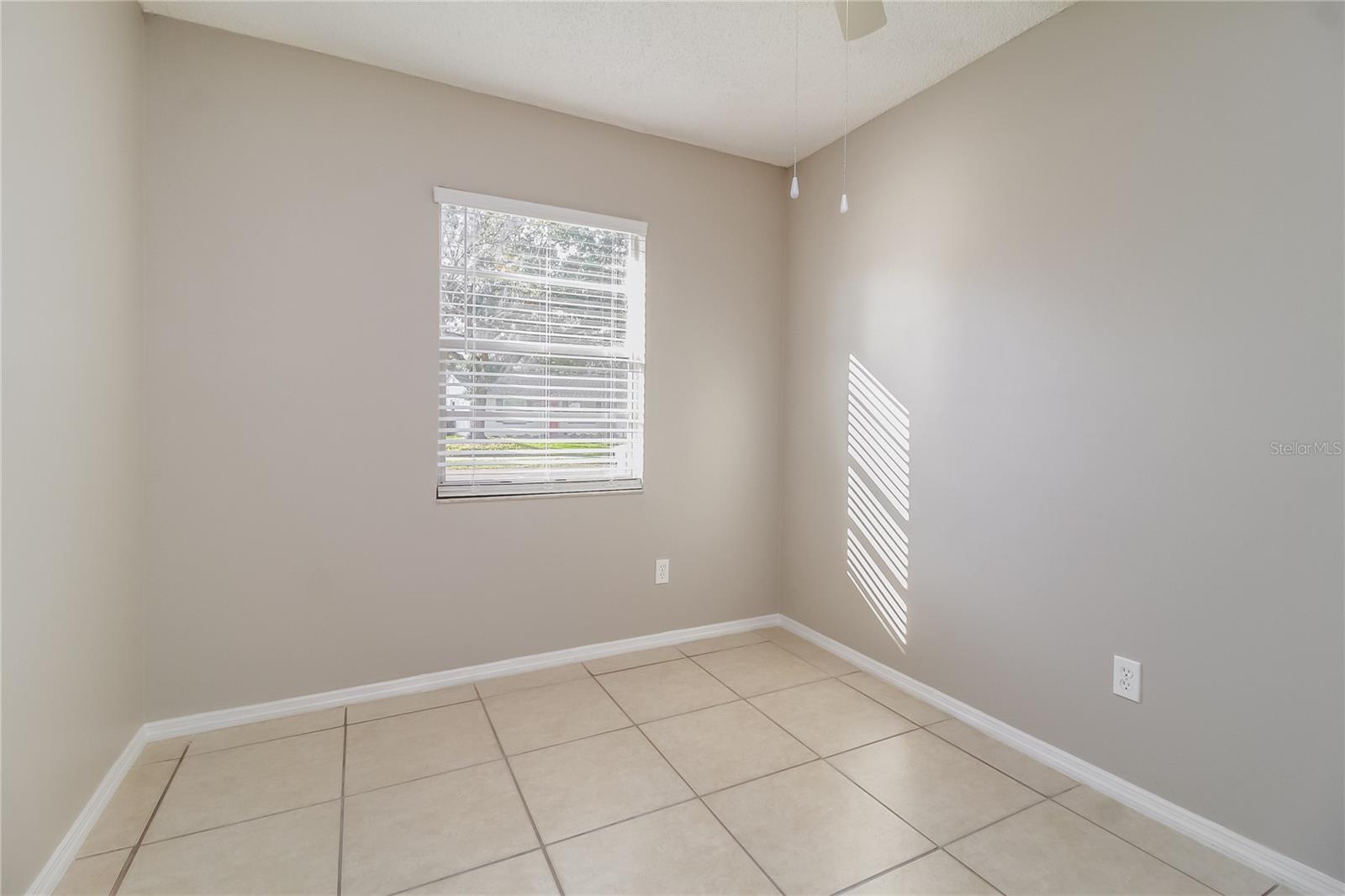 Image 12 of 16 For 865 Rich Drive