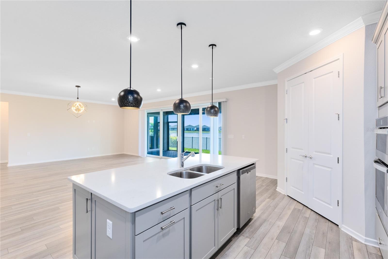 Image 6 of 38 For 13846 Tybee Beach Lane