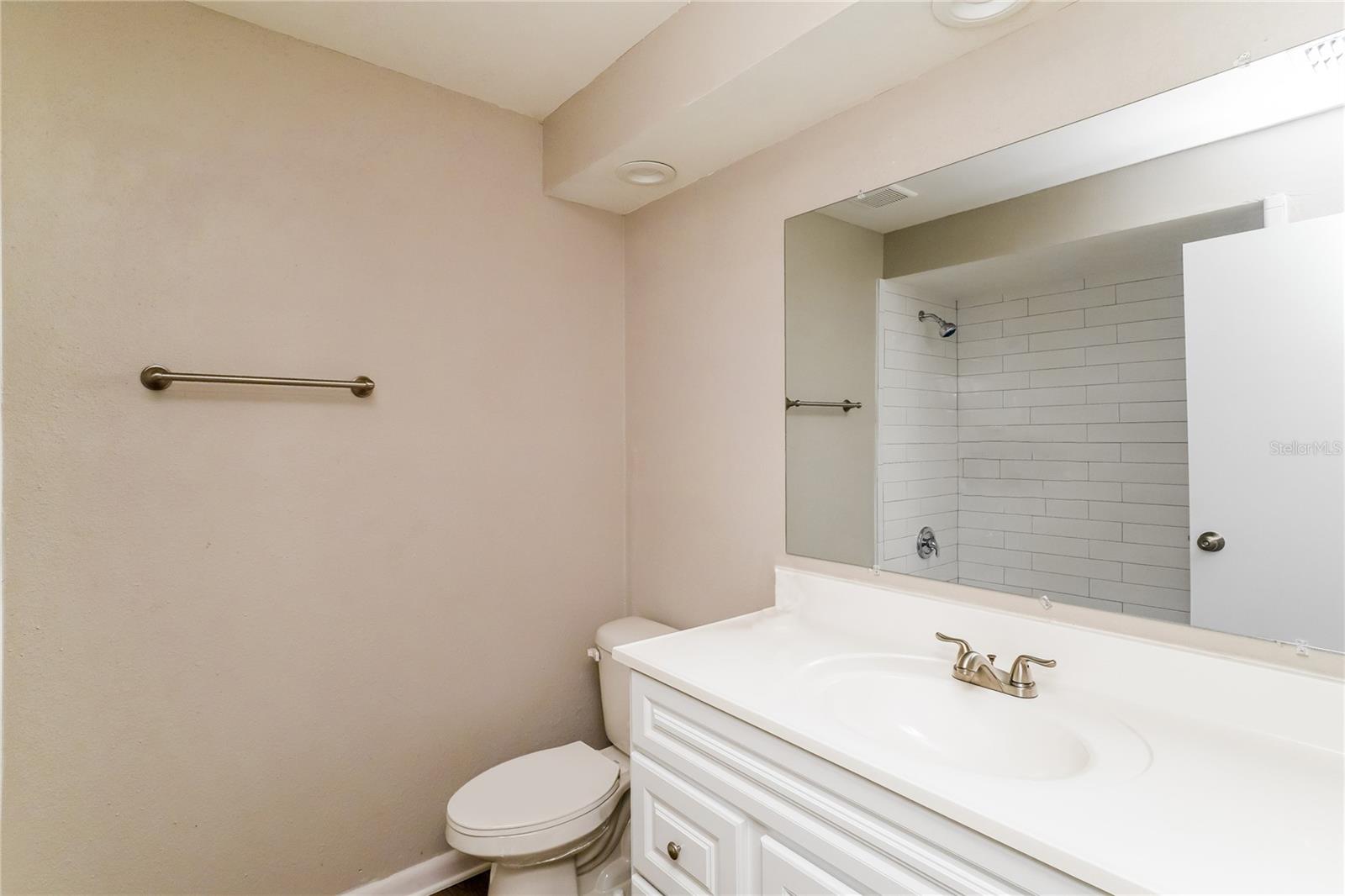 Image 13 of 16 For 1247 Kingston Avenue