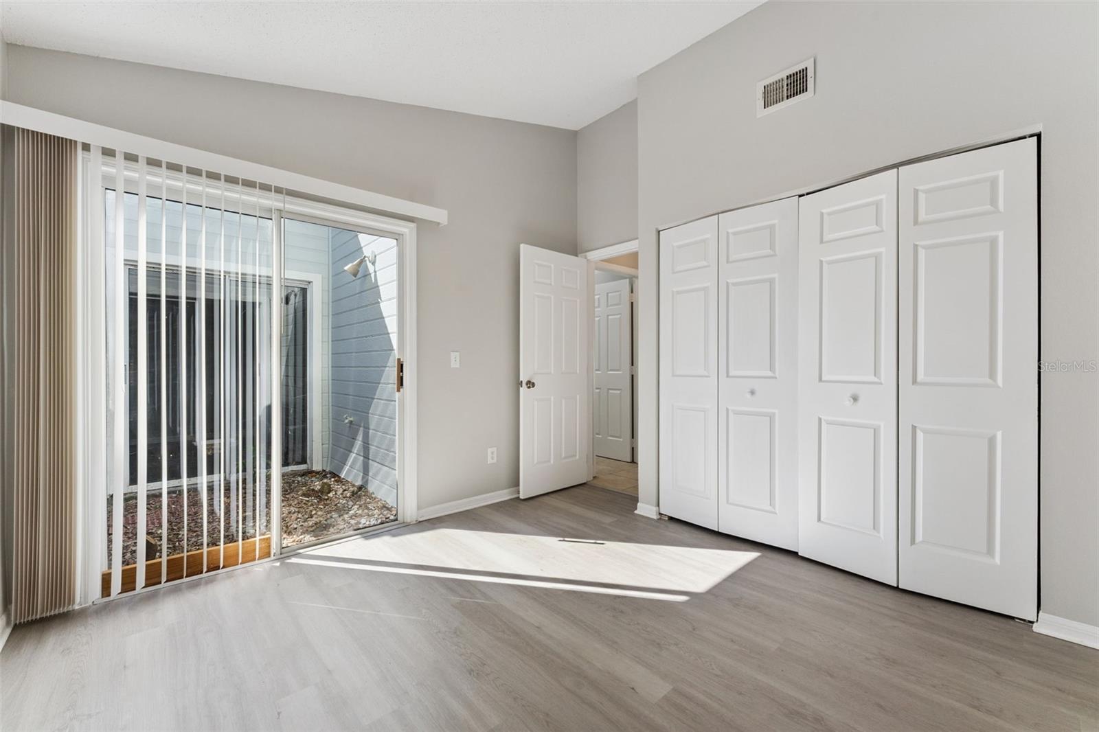 Image 15 of 19 For 115 Cobblestone Way