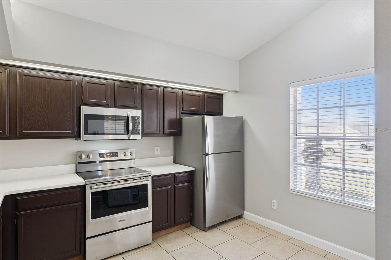 Image 6 of 19 For 115 Cobblestone Way