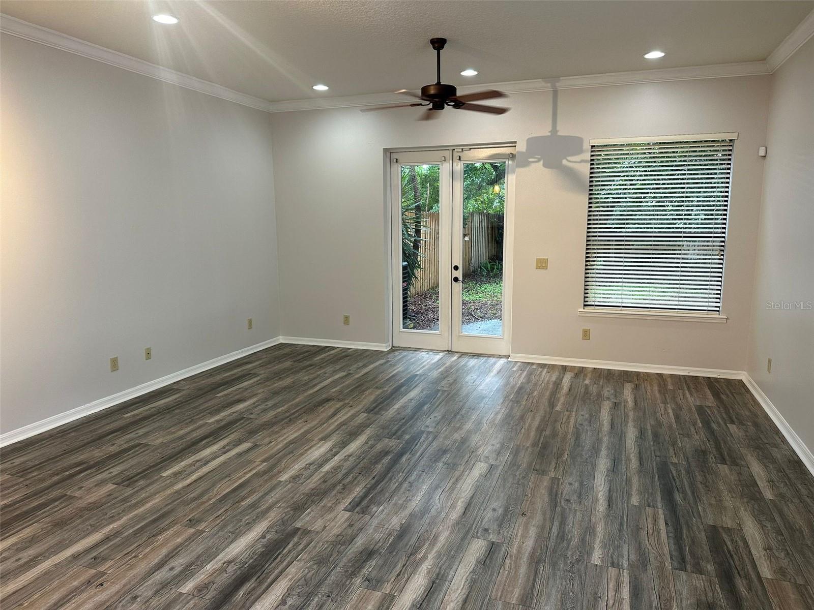 Image 4 of 21 For 116 Esther Street