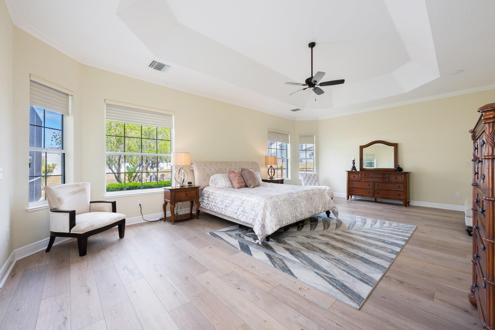 Image 16 of 44 For 5092 81st Boulevard