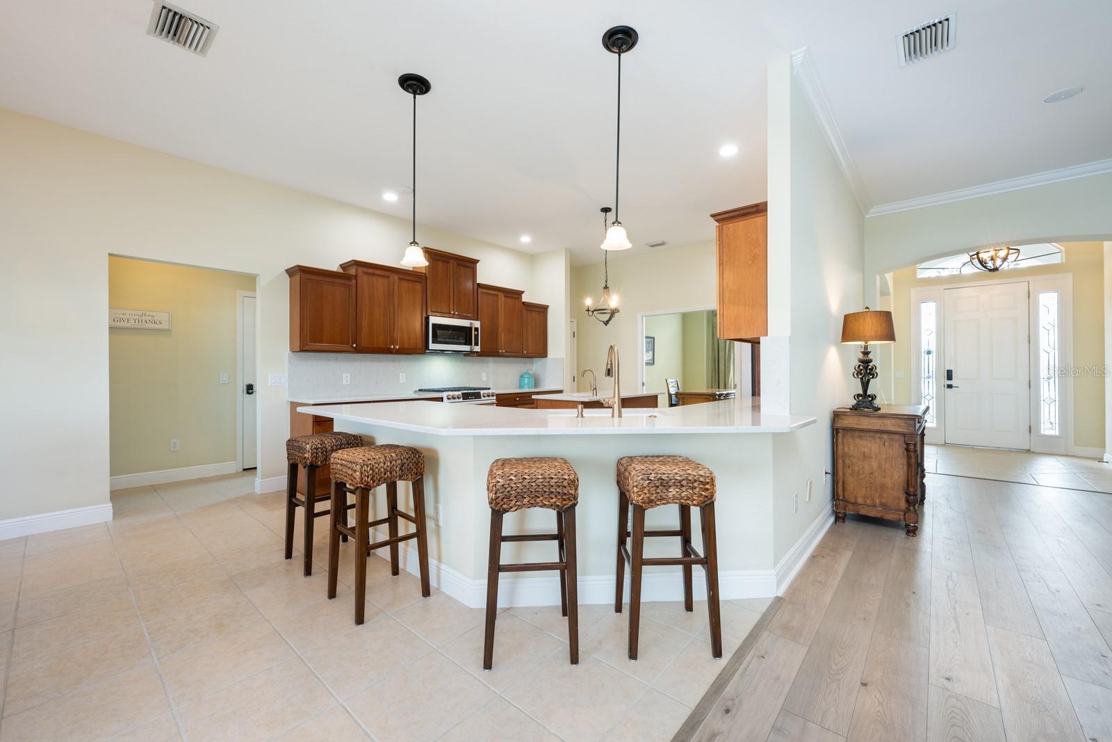 Image 8 of 44 For 5092 81st Boulevard