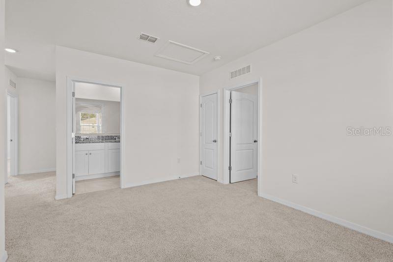 Image 18 of 33 For 5593 Galloping Drive