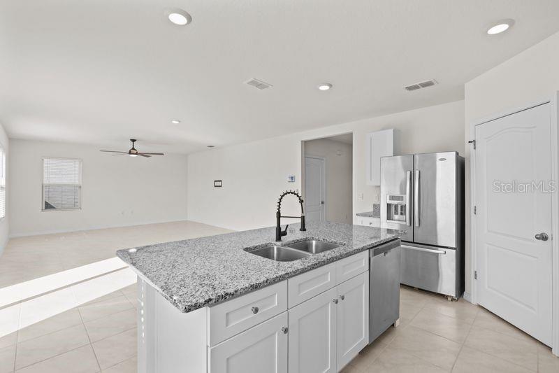 Image 7 of 33 For 5593 Galloping Drive