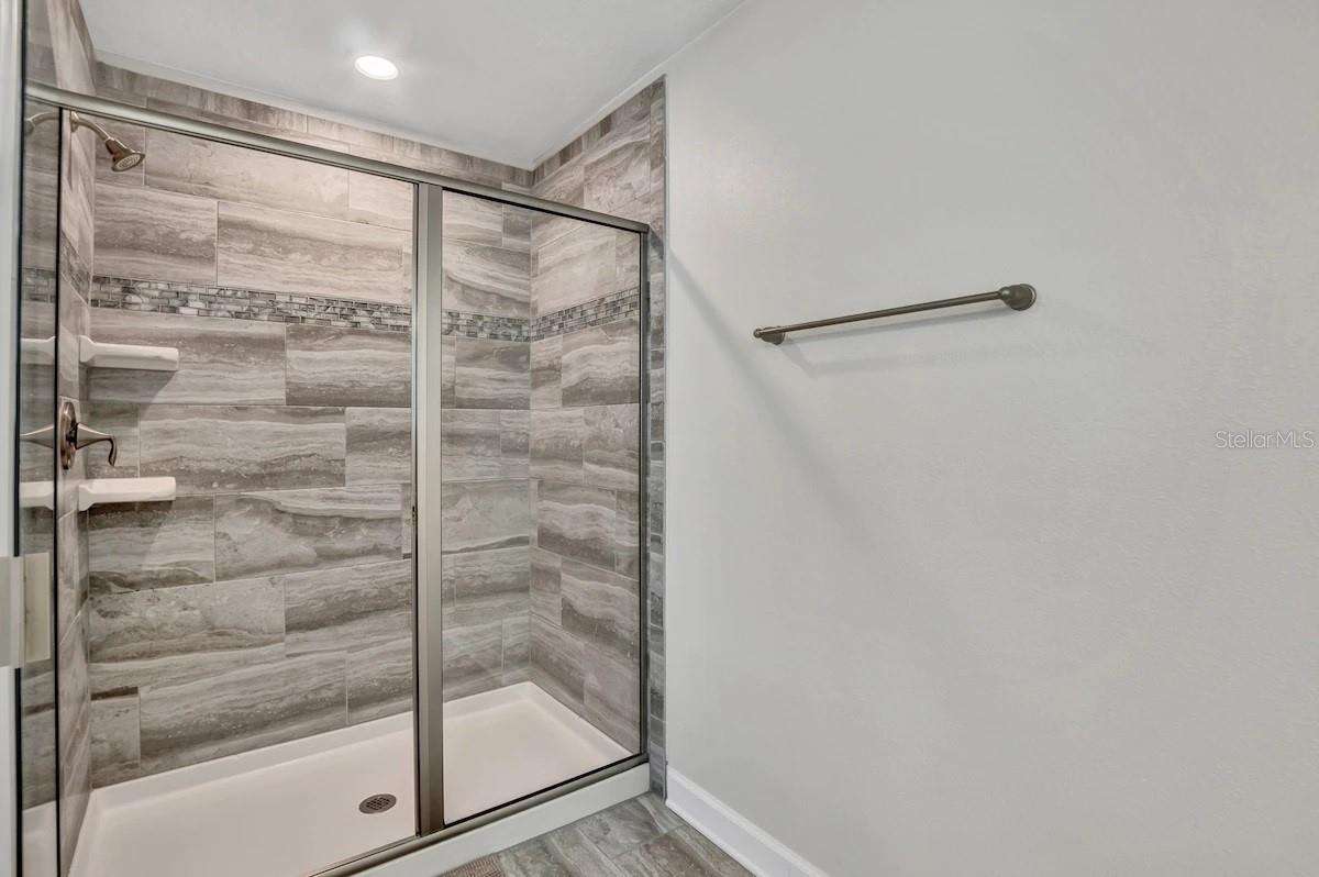 Image 33 of 57 For 4769 Kings Castle Circle