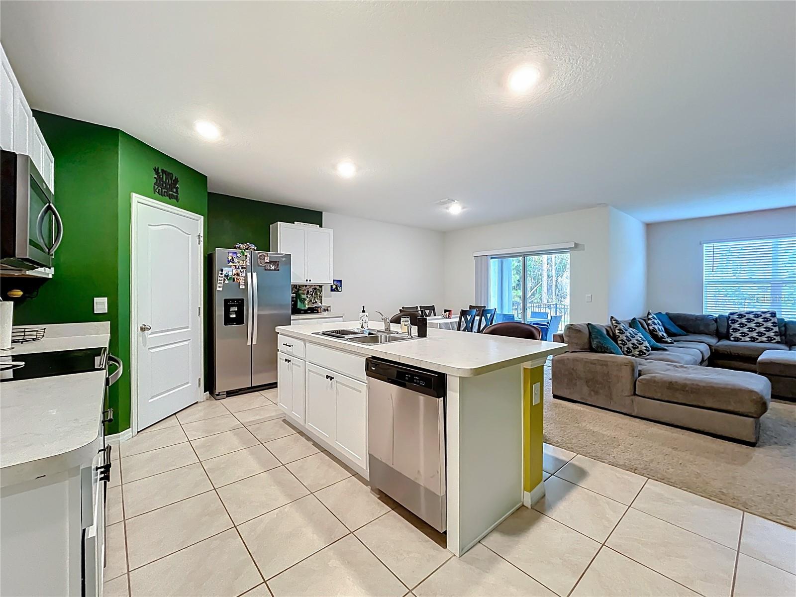 Image 12 of 62 For 2928 Canary Lane