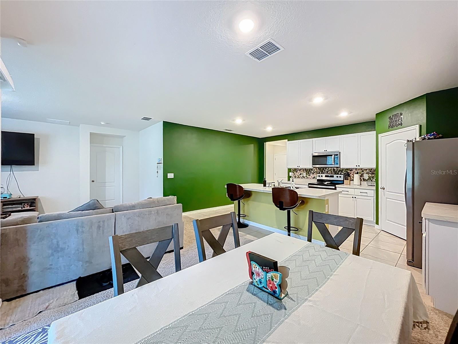 Image 19 of 62 For 2928 Canary Lane