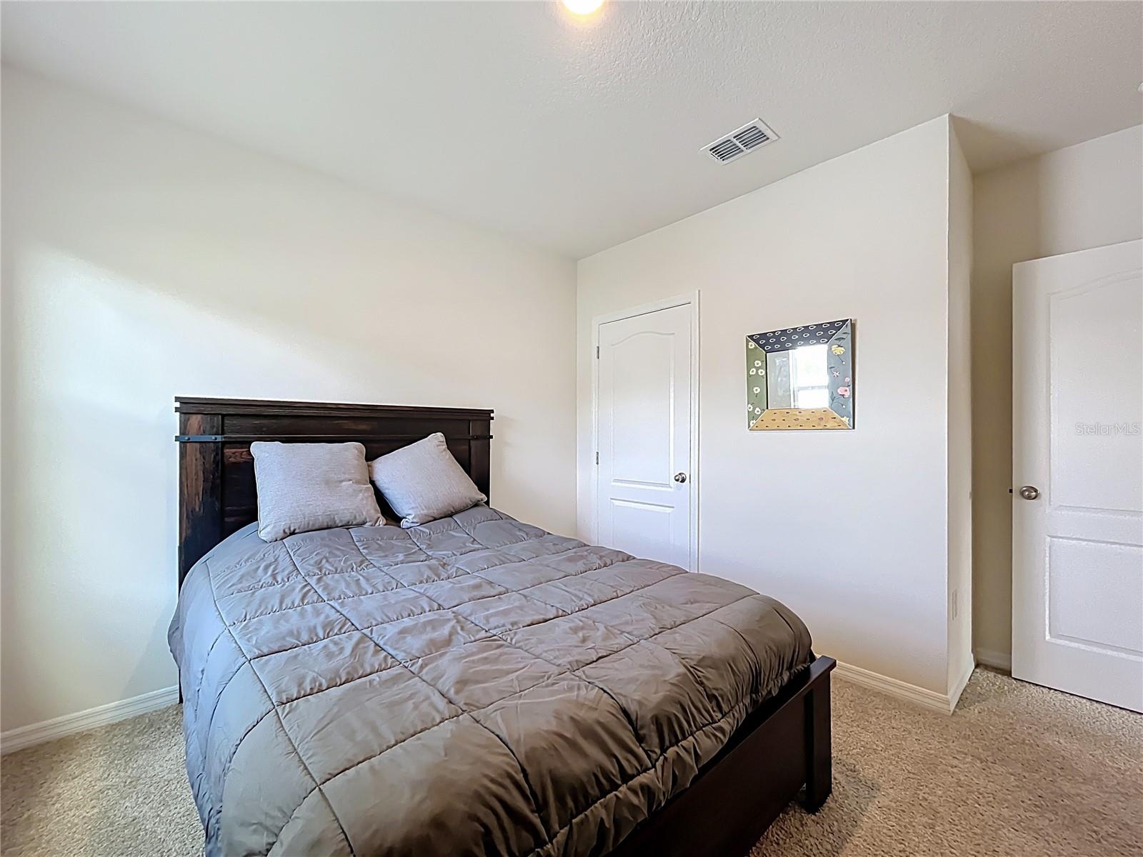 Image 29 of 62 For 2928 Canary Lane