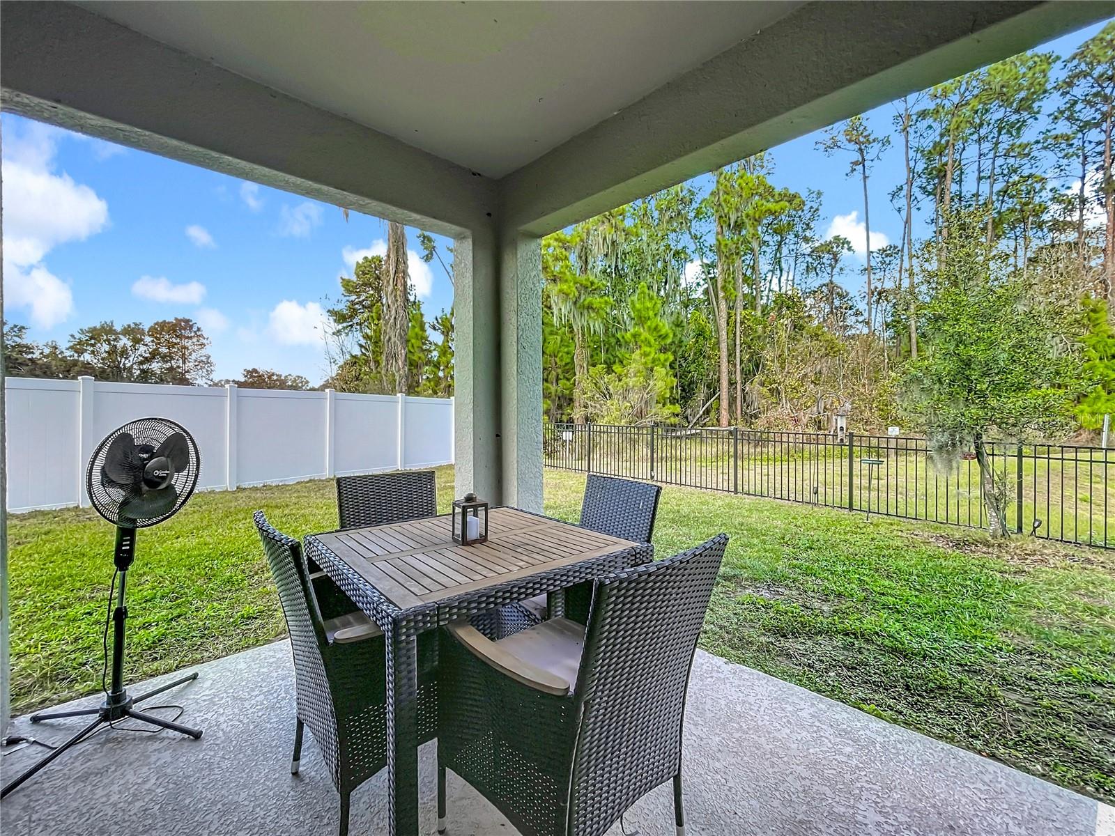 Image 46 of 62 For 2928 Canary Lane