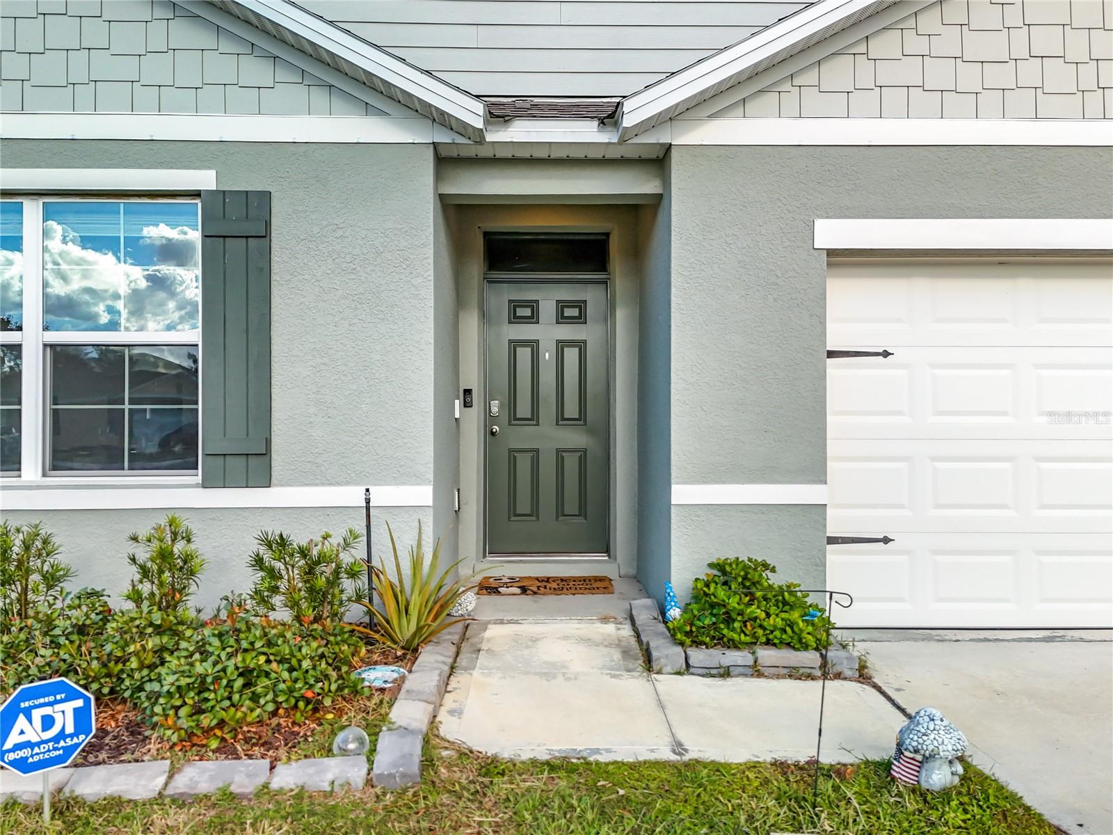 Image 9 of 62 For 2928 Canary Lane