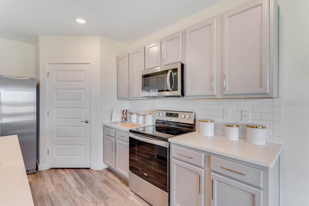 Image 9 of 42 For 3650 Malawi Trail