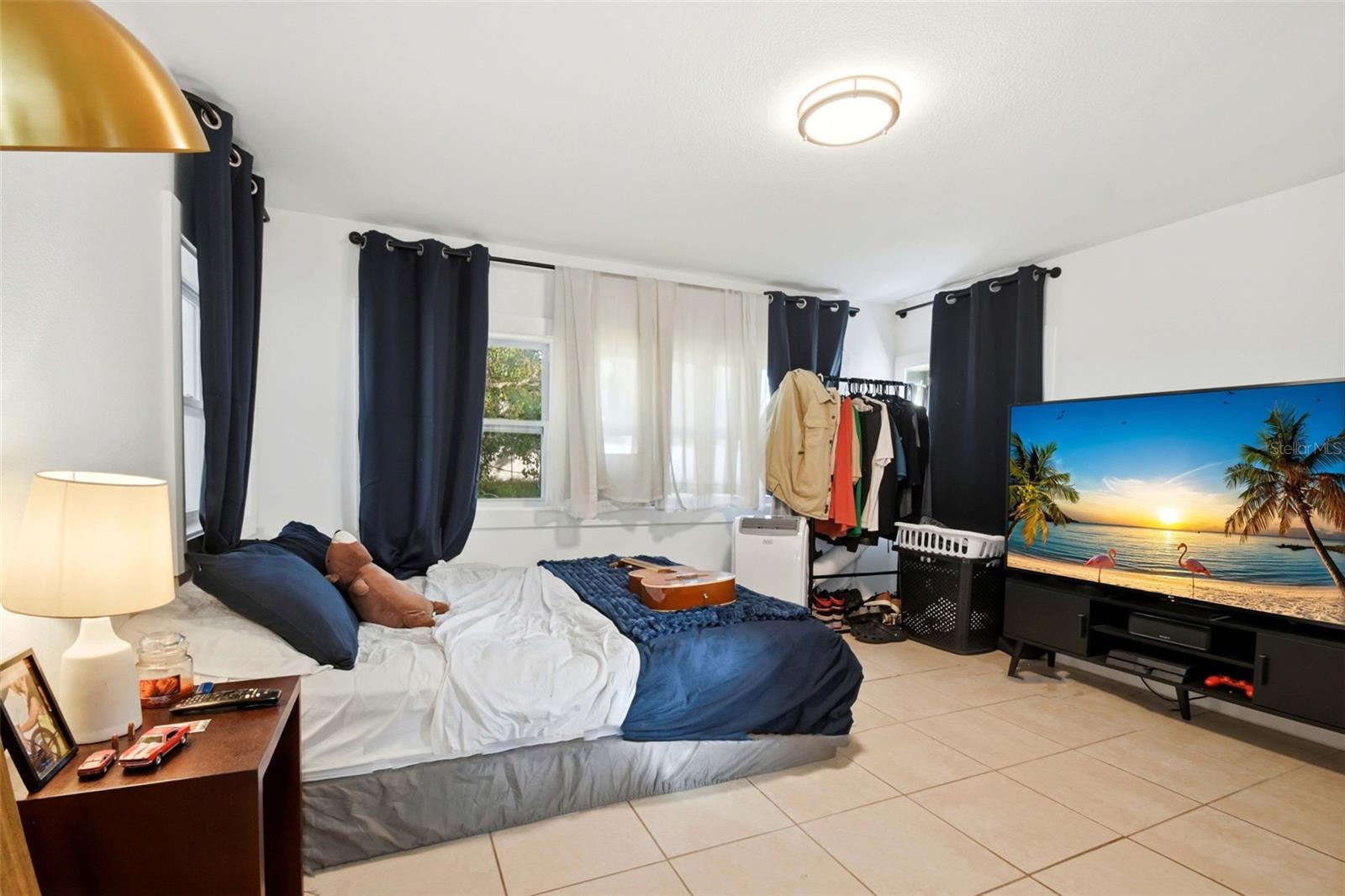 Image 16 of 29 For 3704 Wells Street