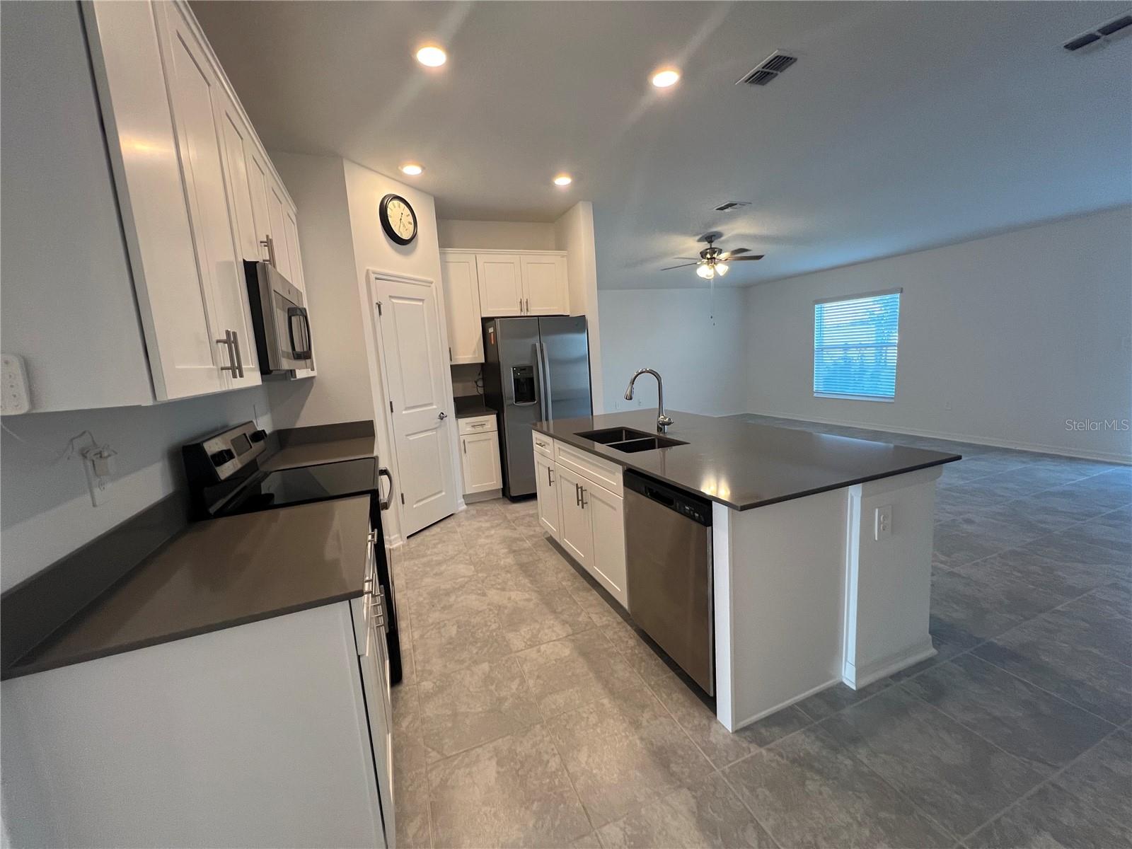 Image 6 of 18 For 688 Silver Palm Drive