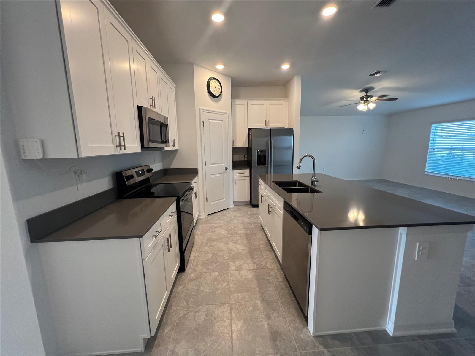 Image 7 of 18 For 688 Silver Palm Drive