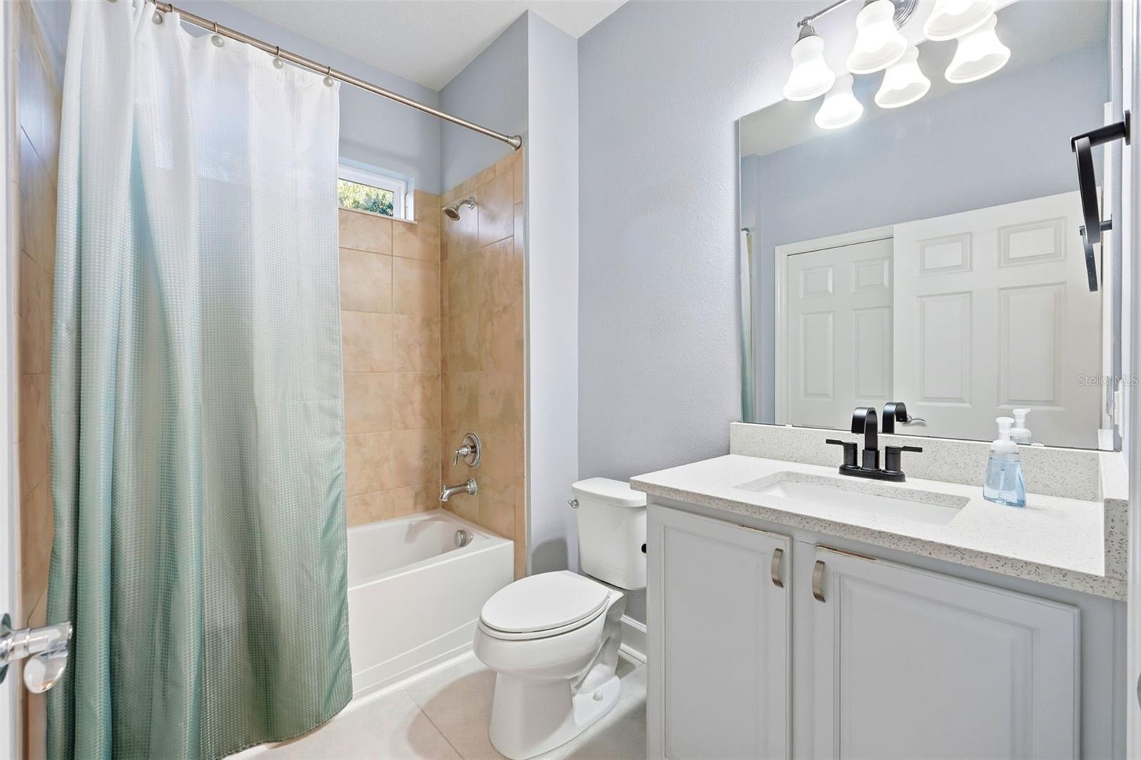 Image 26 of 40 For 12061 Breda Lane