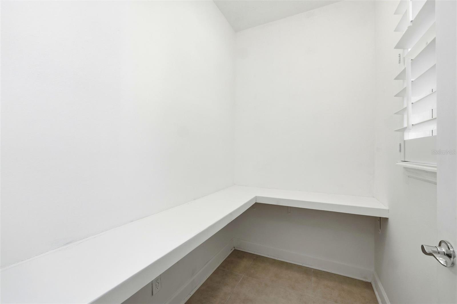 Image 27 of 40 For 12061 Breda Lane