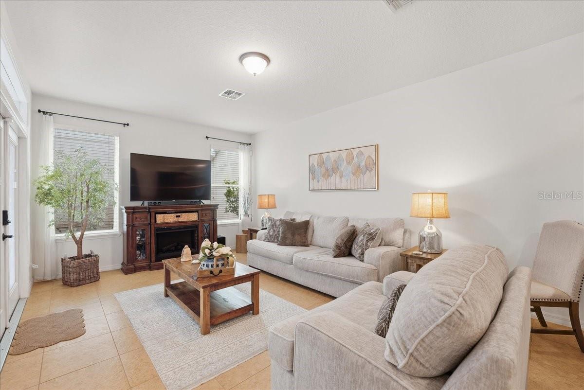 Image 20 of 46 For 11675 Snail Kite Way