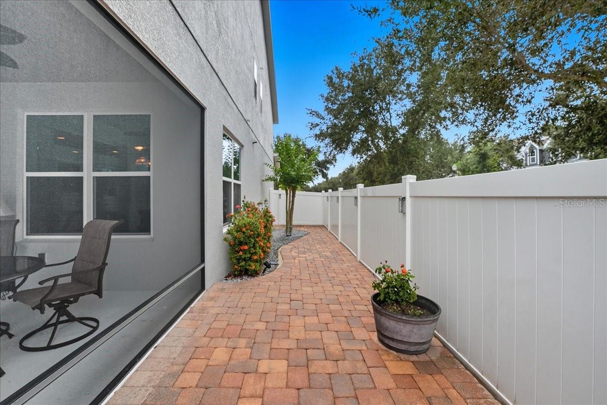 Image 23 of 46 For 11675 Snail Kite Way