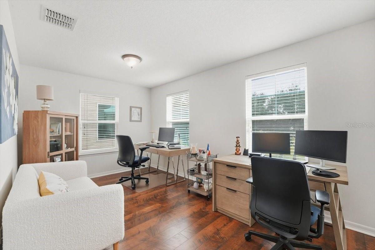 Image 28 of 46 For 11675 Snail Kite Way