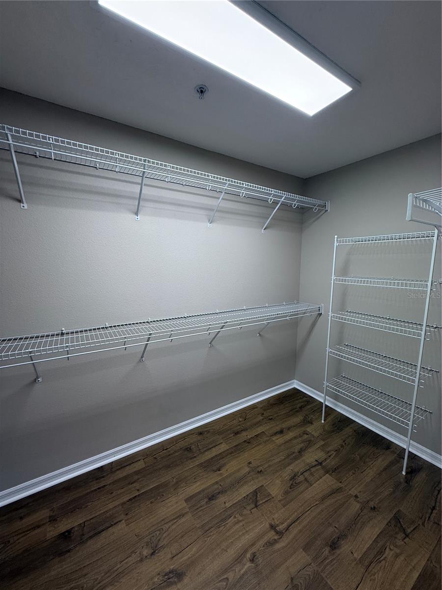 Image 15 of 22 For 9438 Tawnyberry Street