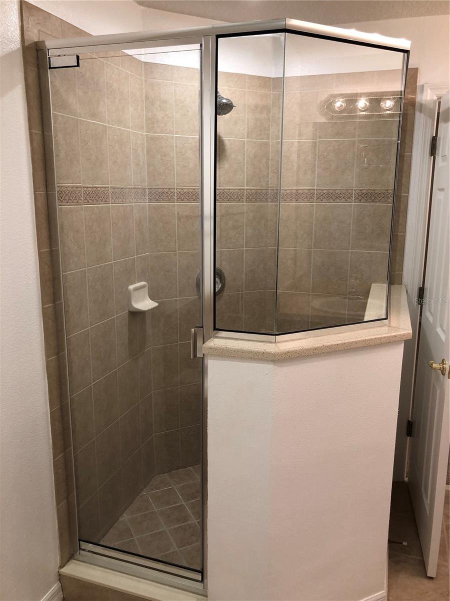 Image 17 of 22 For 9438 Tawnyberry Street