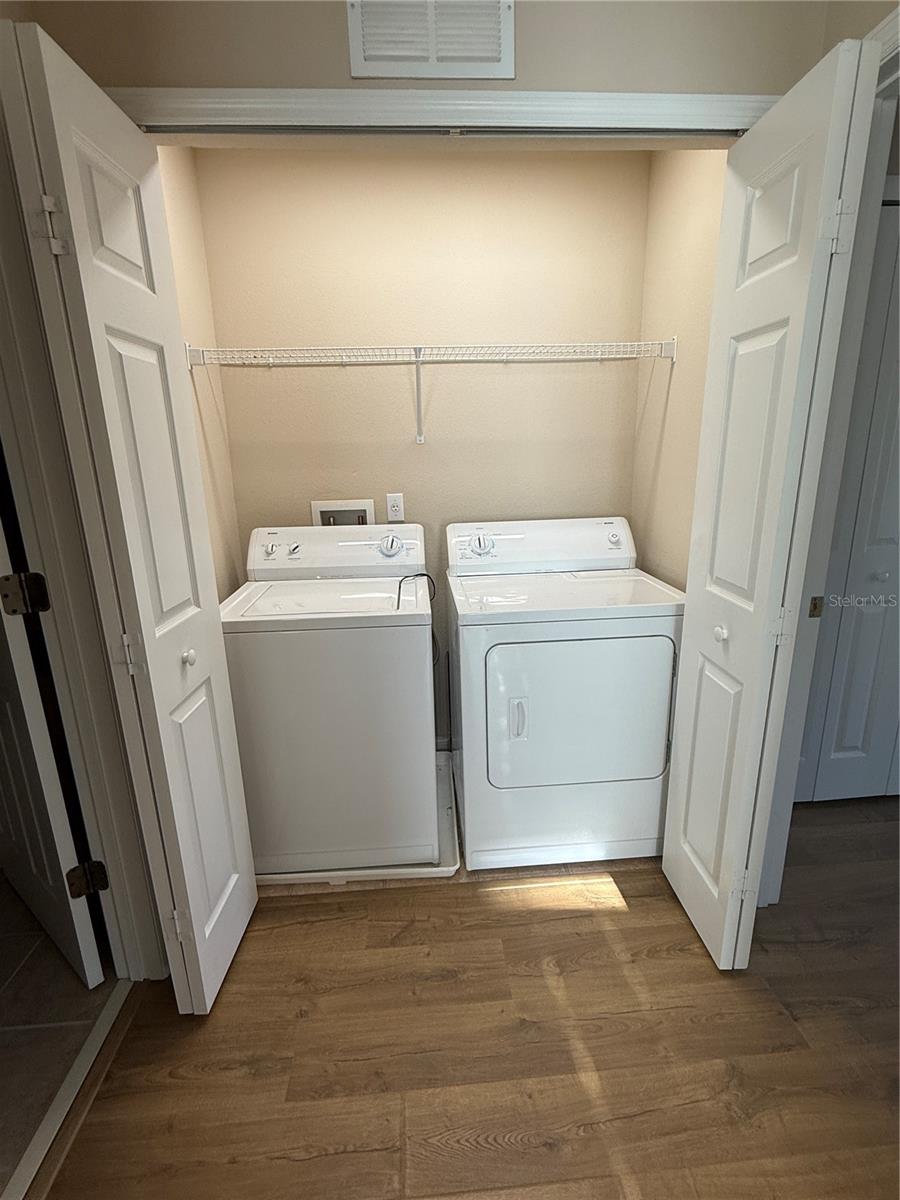 Image 21 of 22 For 9438 Tawnyberry Street